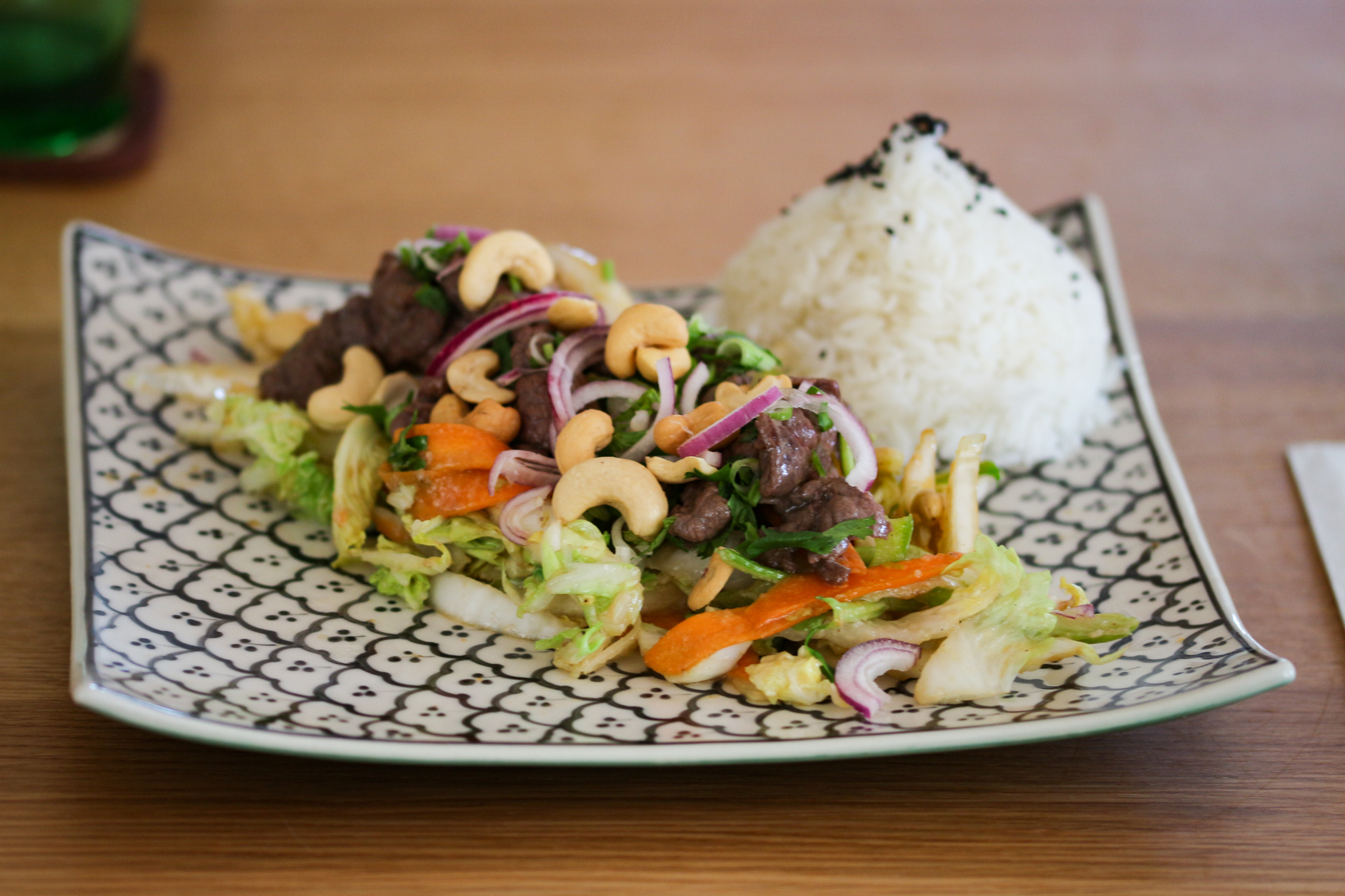 Wok Gemüse mit BIO-Rindfleisch - TONKIN